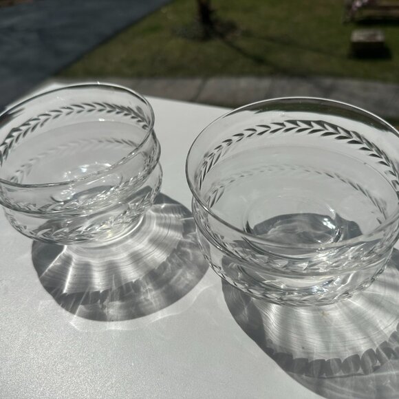 #5730 CUT WREATH PATTERN OPTIC FINGER/BOWL CLEAR - Picture 6 of 10